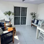 Casa Na Rua Principal De Santa Teresa